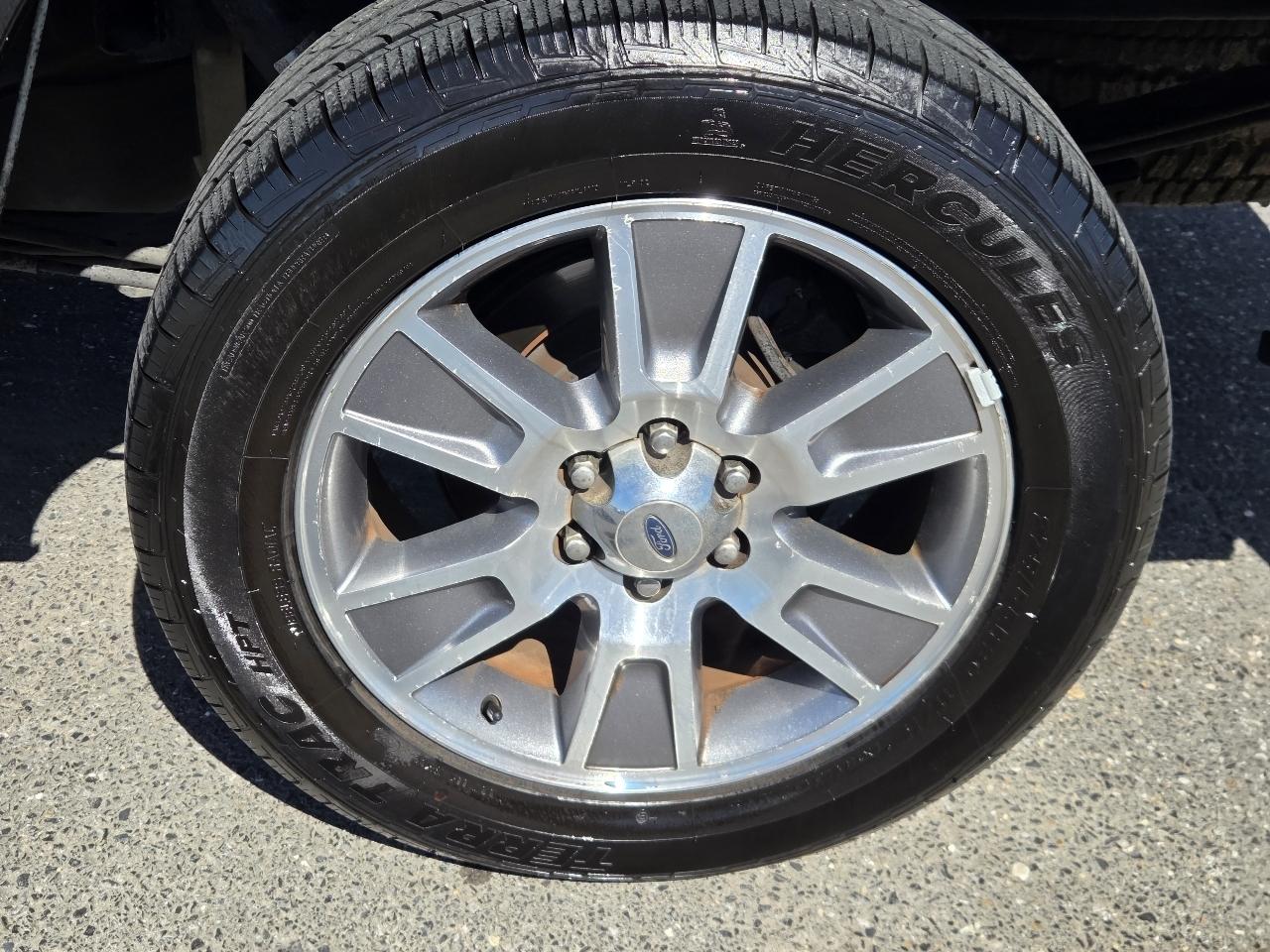 Ford F-150 2WD SuperCrew 145" STX 2014