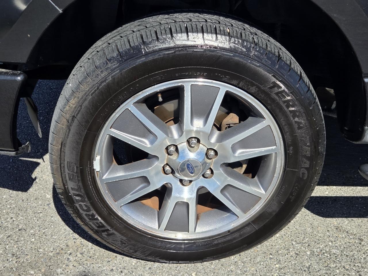 Ford F-150 2WD SuperCrew 145" STX 2014