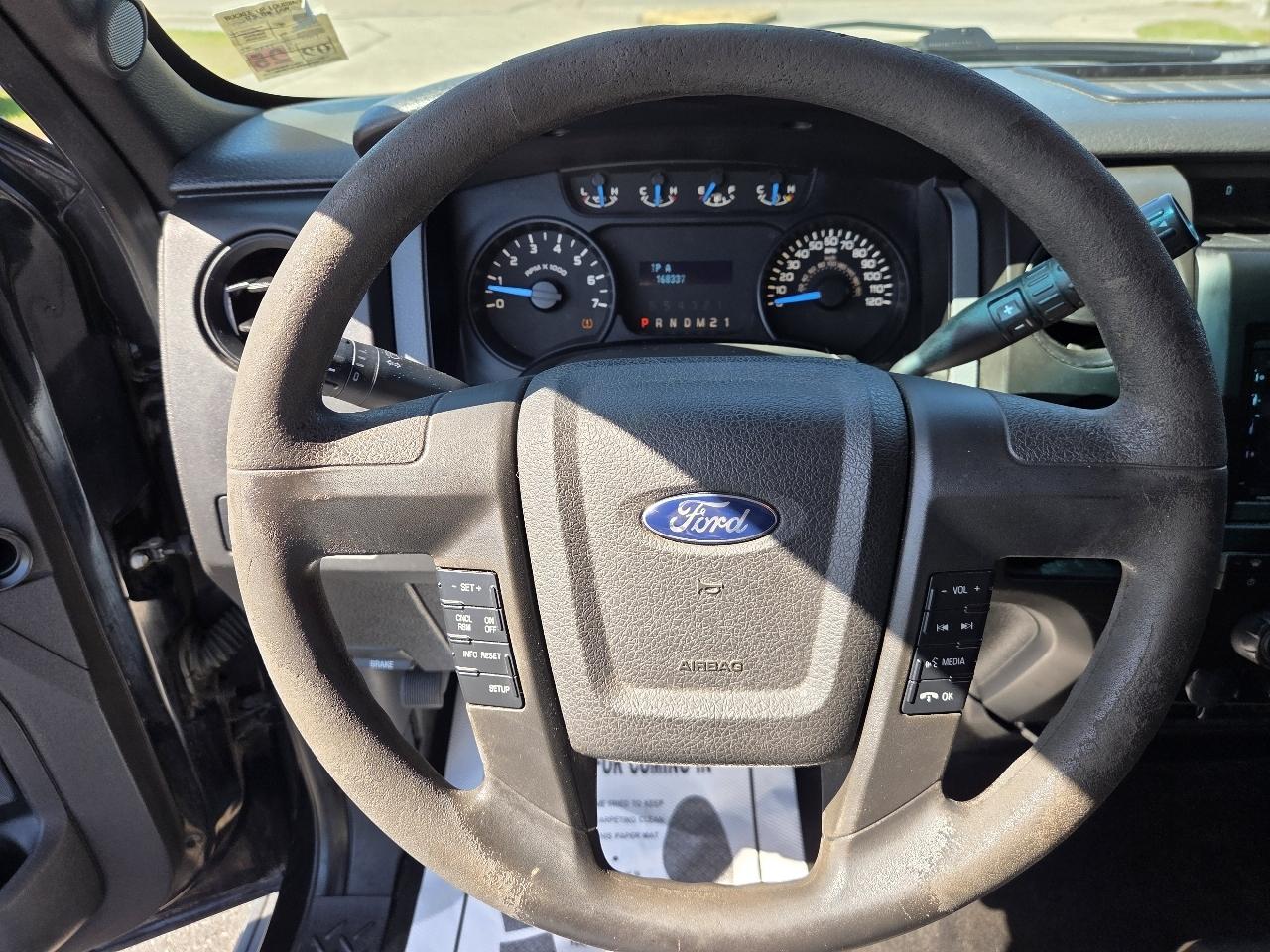 Ford F-150 2WD SuperCrew 145" STX 2014