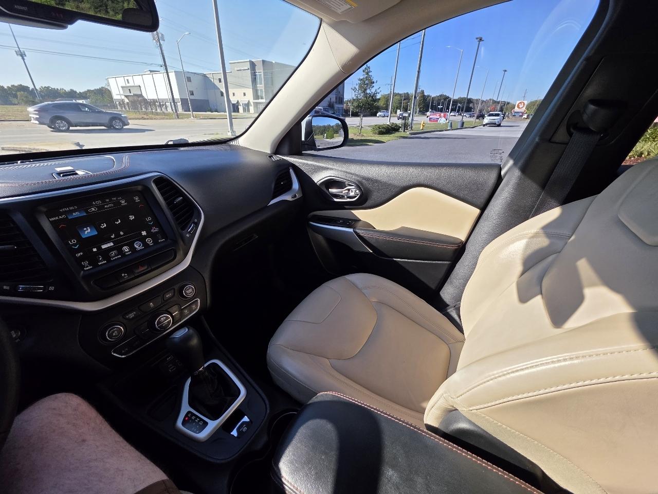 Jeep Cherokee Limited FWD 2018