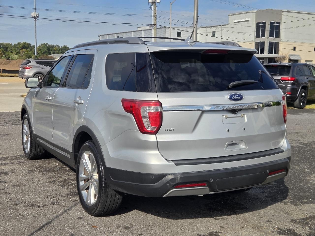 Ford Explorer XLT FWD 2019