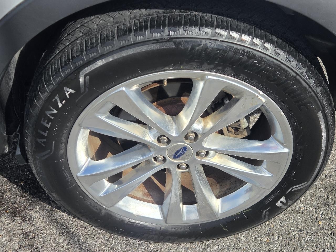 Ford Explorer XLT FWD 2019