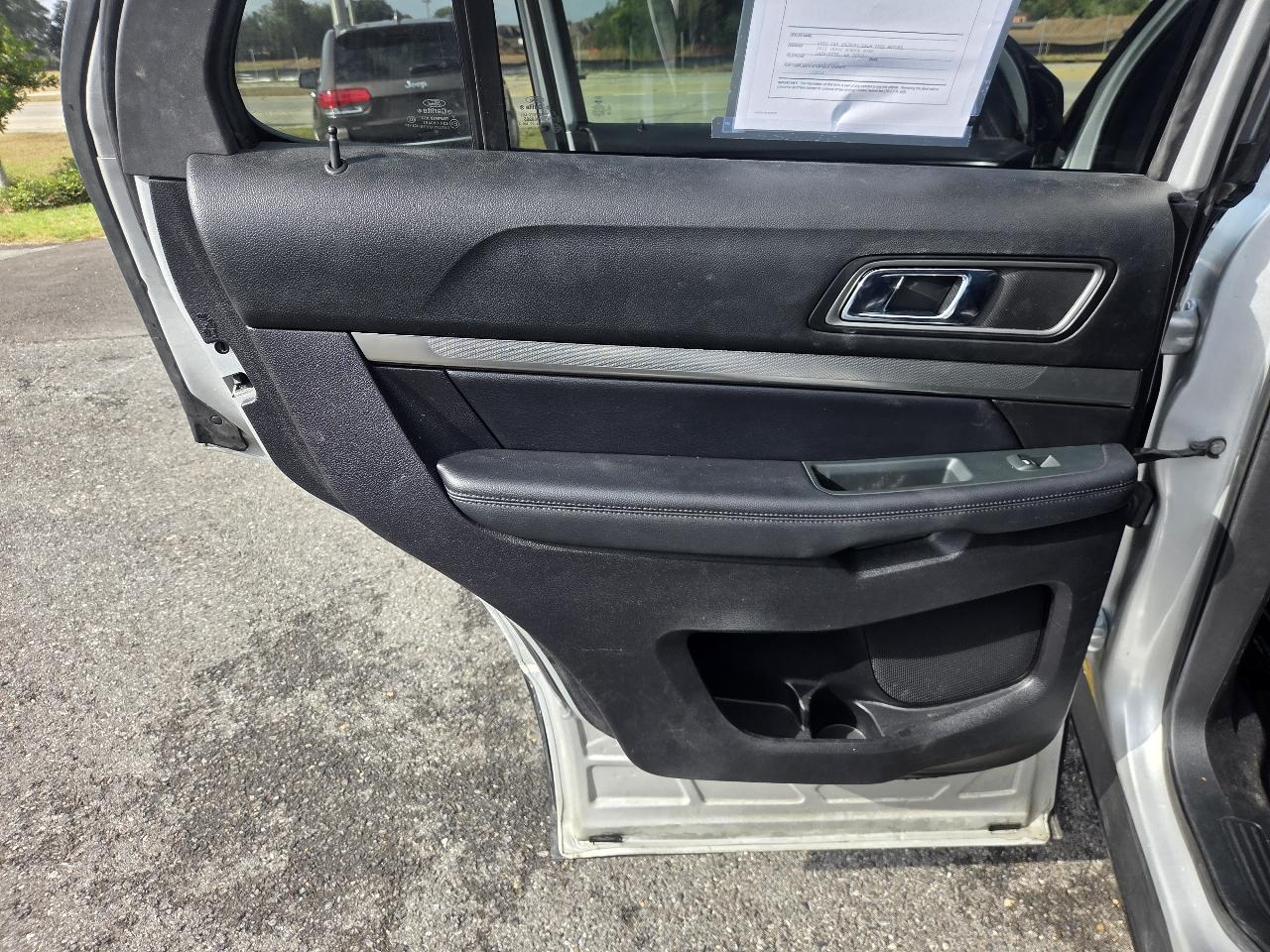 Ford Explorer XLT FWD 2019