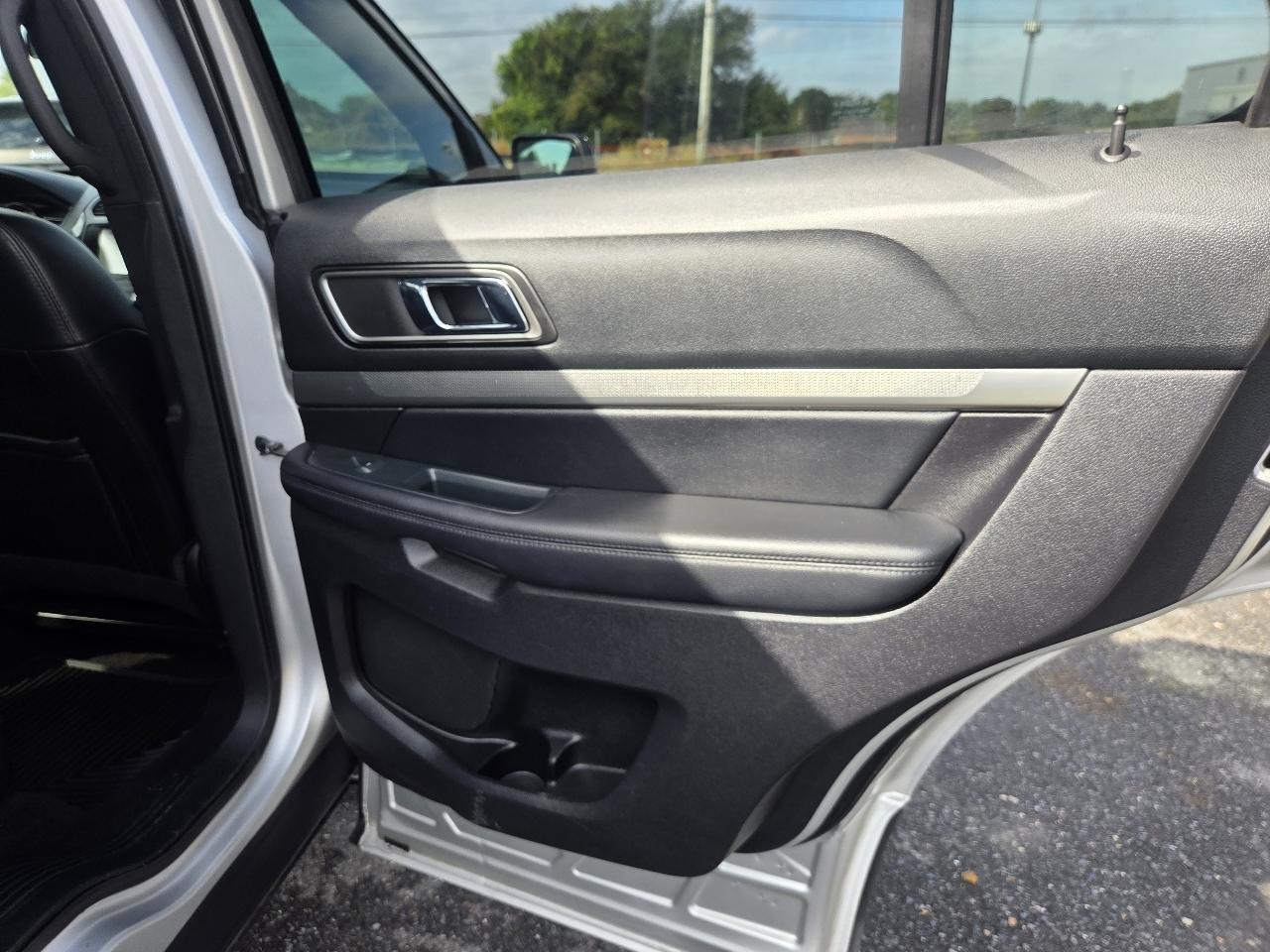 Ford Explorer XLT FWD 2019
