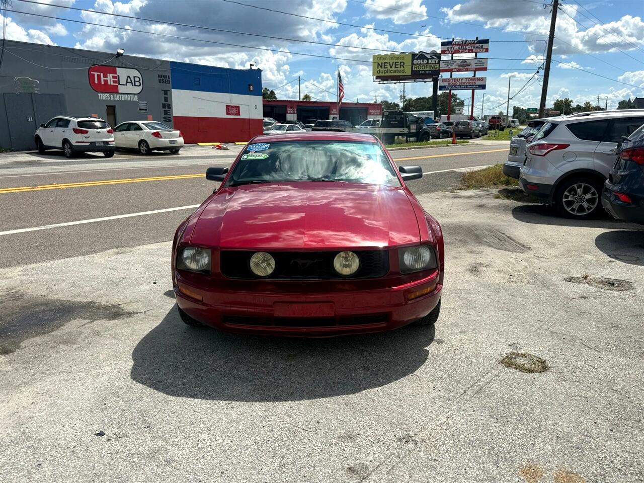 2007 Ford Mustang Deluxe photo 2