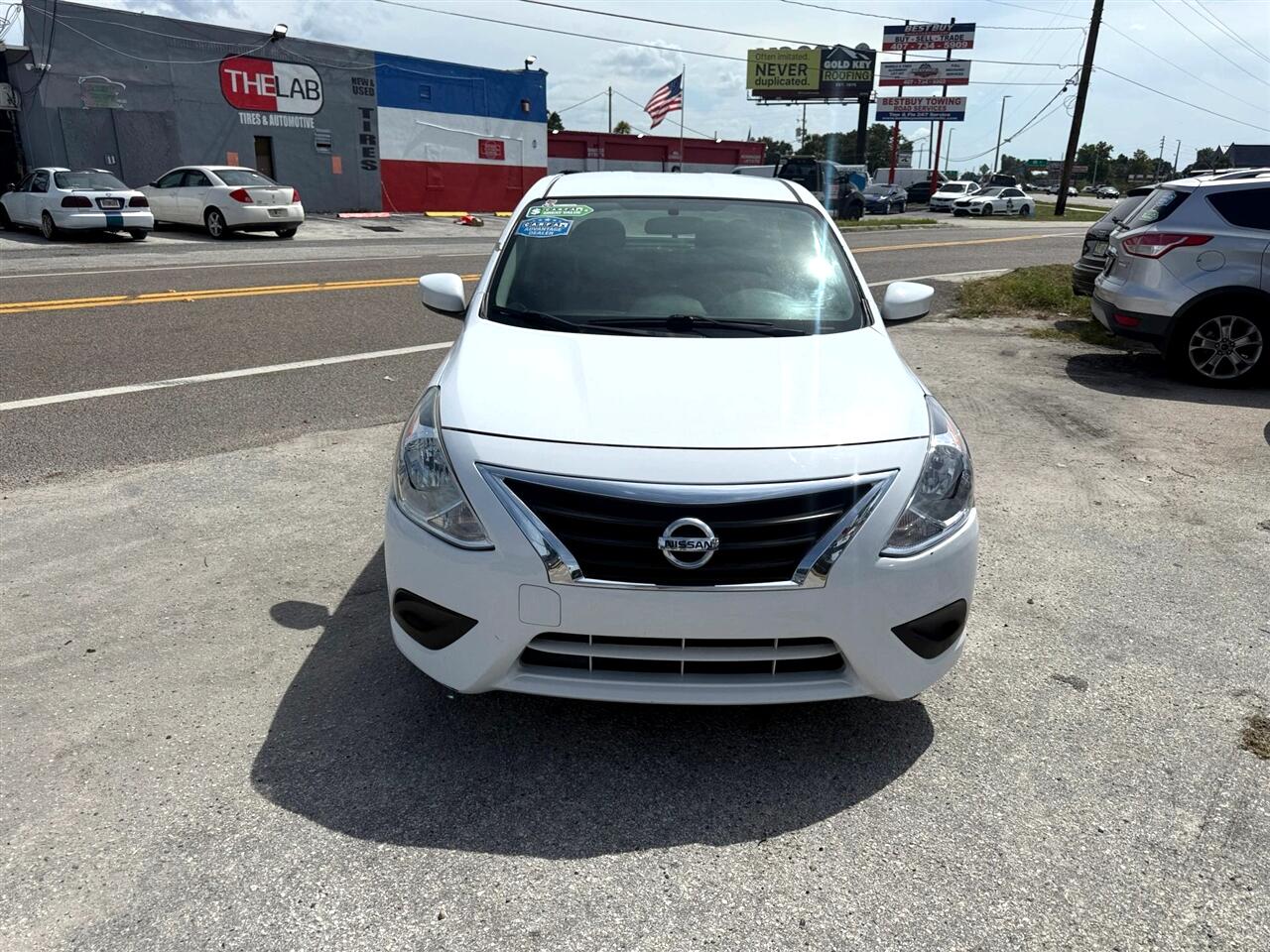 2017 Nissan Versa Plus Sedan photo 2
