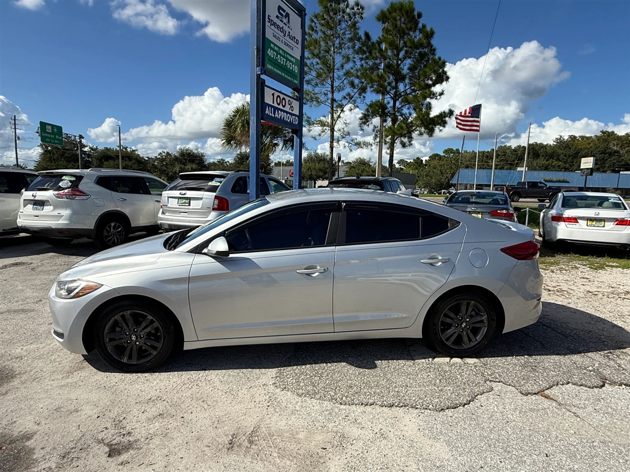 2018 Hyundai Elantra SEL photo 4