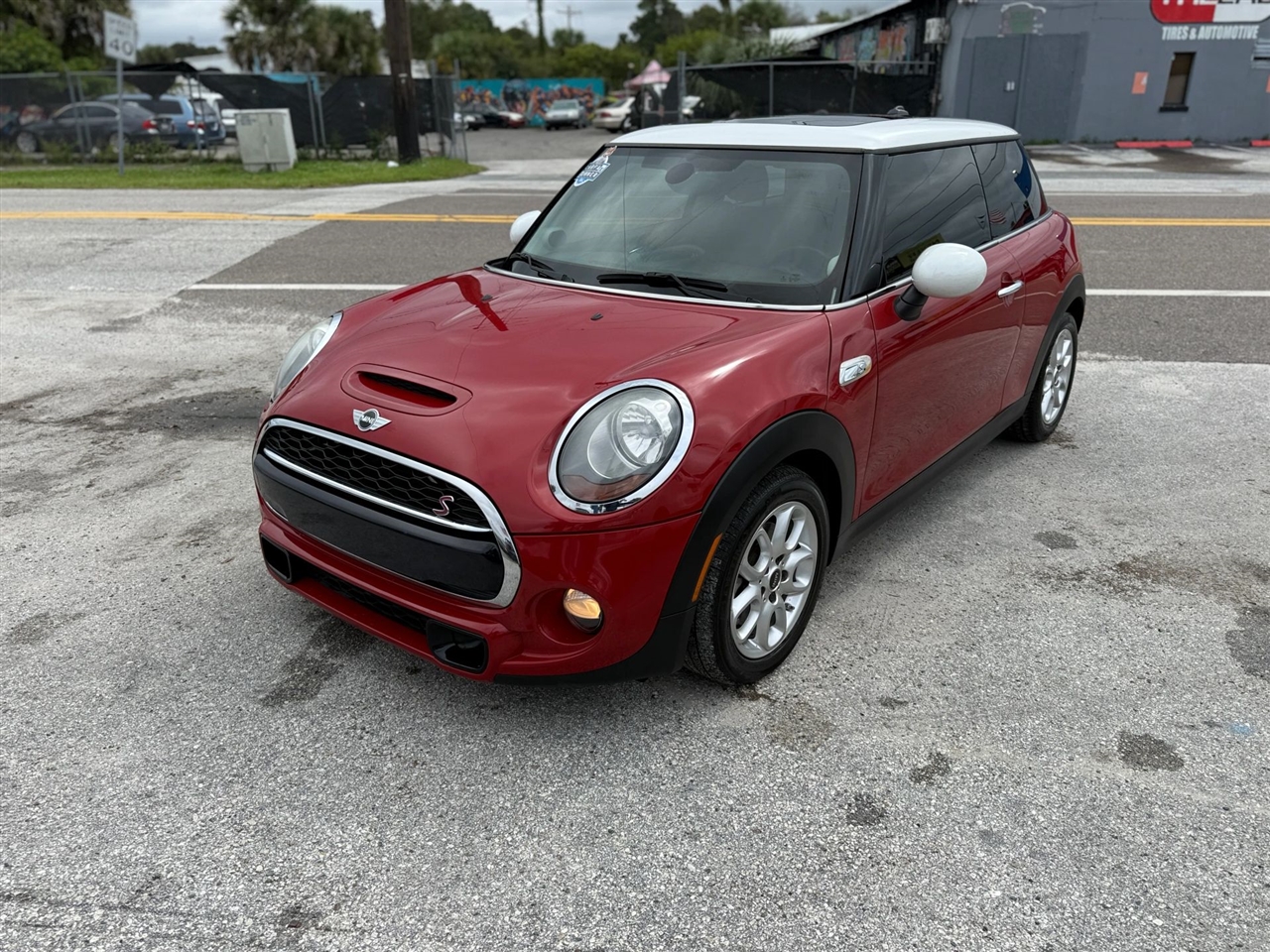 2017 Mini Cooper Hardtop S photo 3