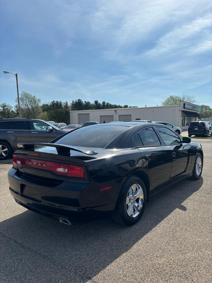 Dodge Charger 4dr Sdn SE RWD 2012