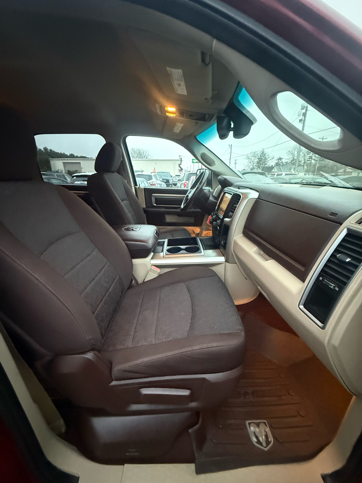 RAM 1500 SLT Crew Cab SWB 4WD 2014