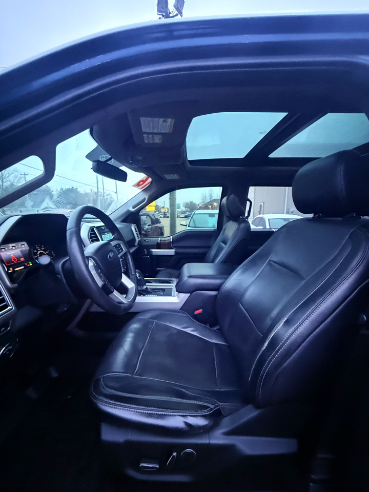 Ford F-150 Lariat SuperCrew 5.5-ft. Bed 4WD 2016