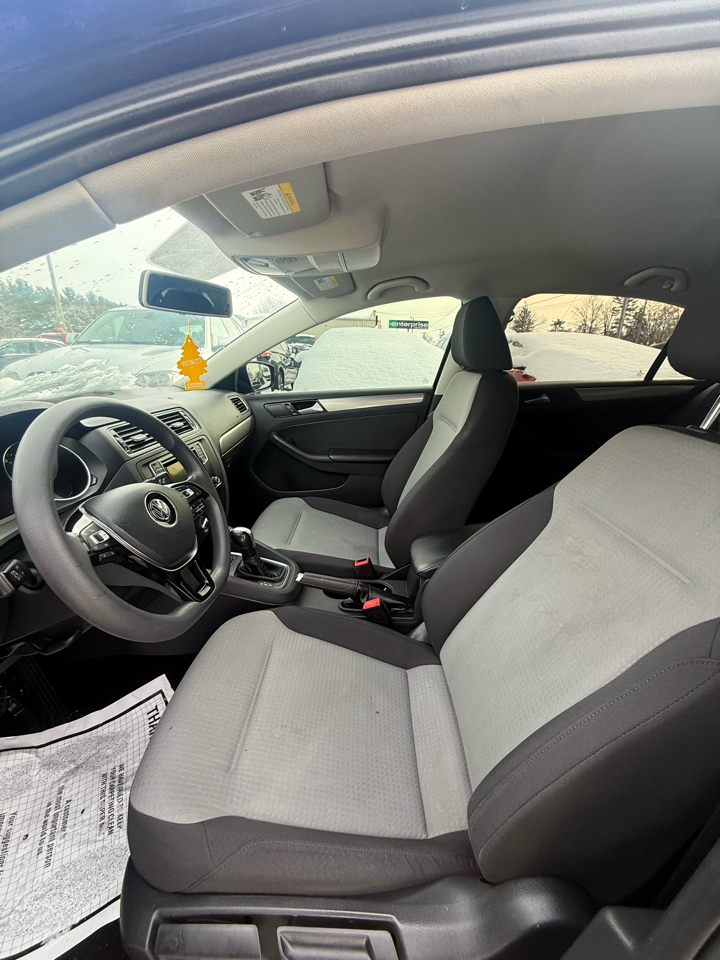 Volkswagen Jetta 1.4T S 6A 2018