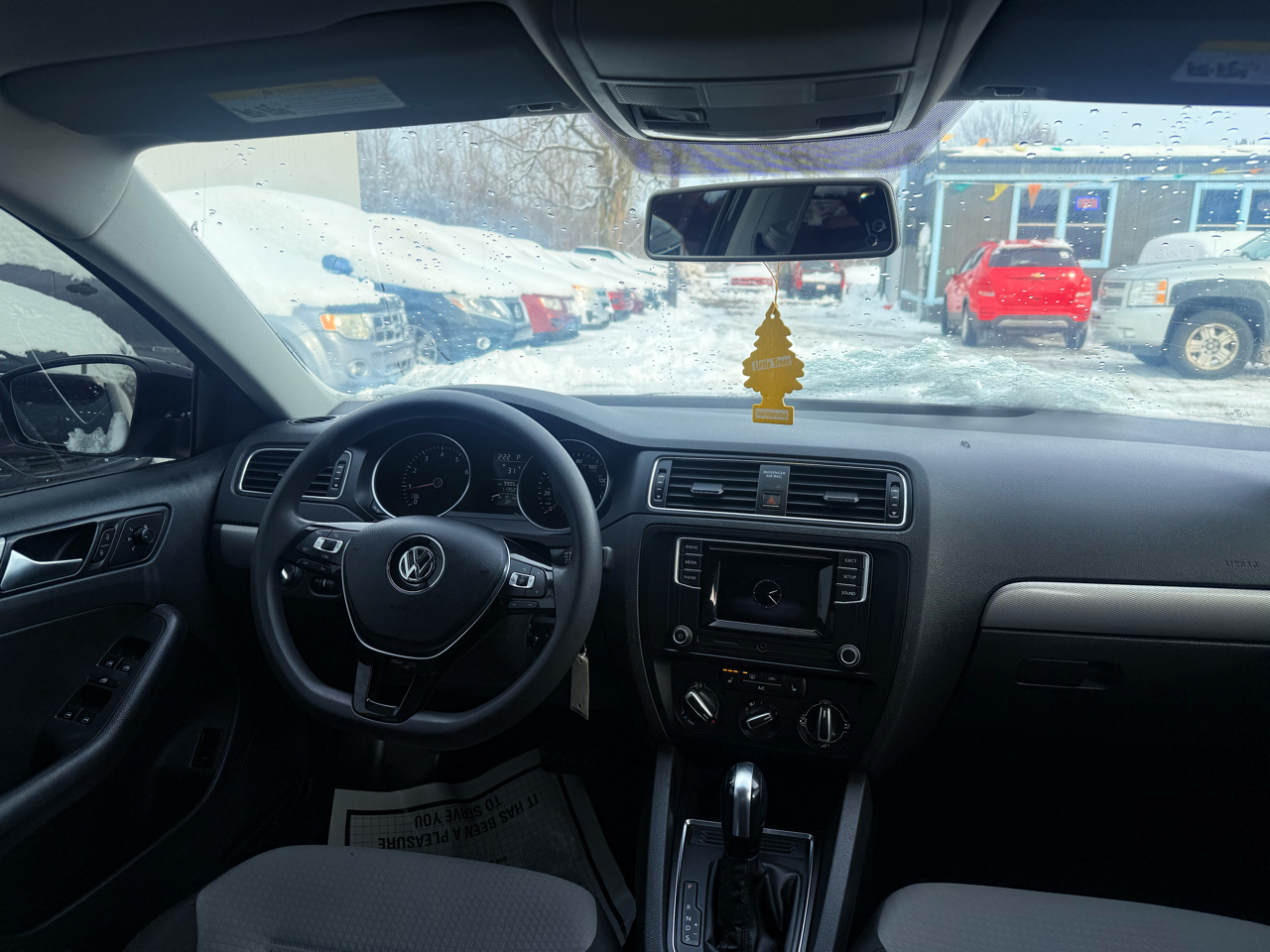 Volkswagen Jetta 1.4T S 6A 2018