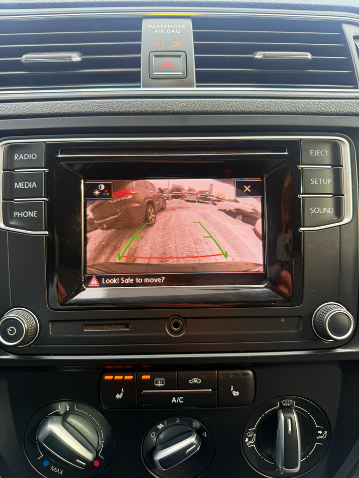 Volkswagen Jetta 1.4T S 6A 2018