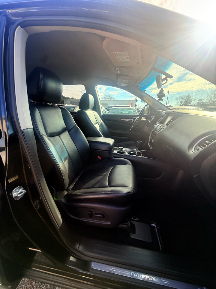 Nissan Pathfinder S 4WD 2014