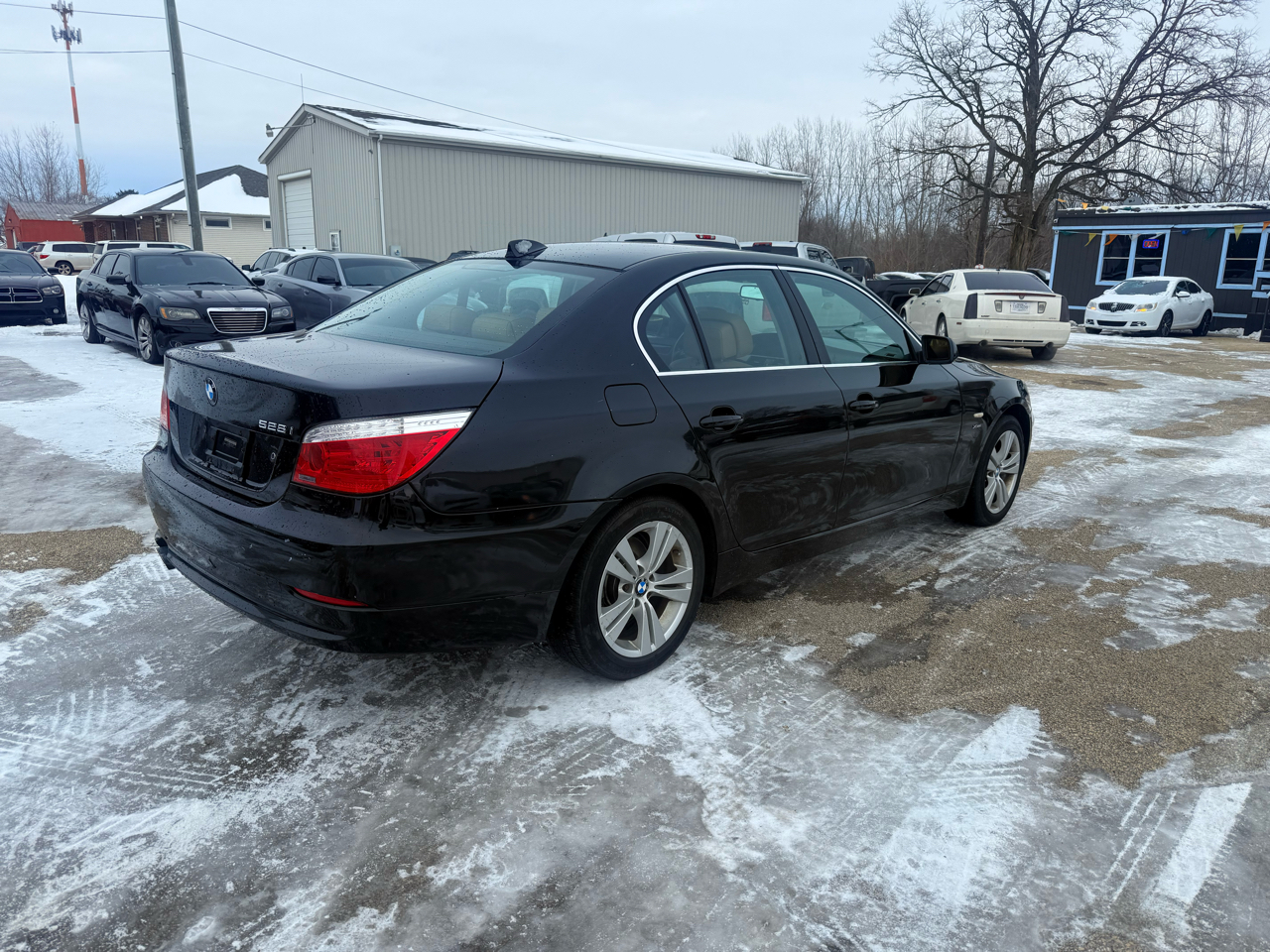 BMW 5-Series 528xi 2009
