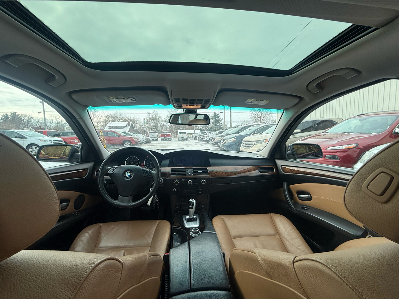 BMW 5-Series 528xi 2009