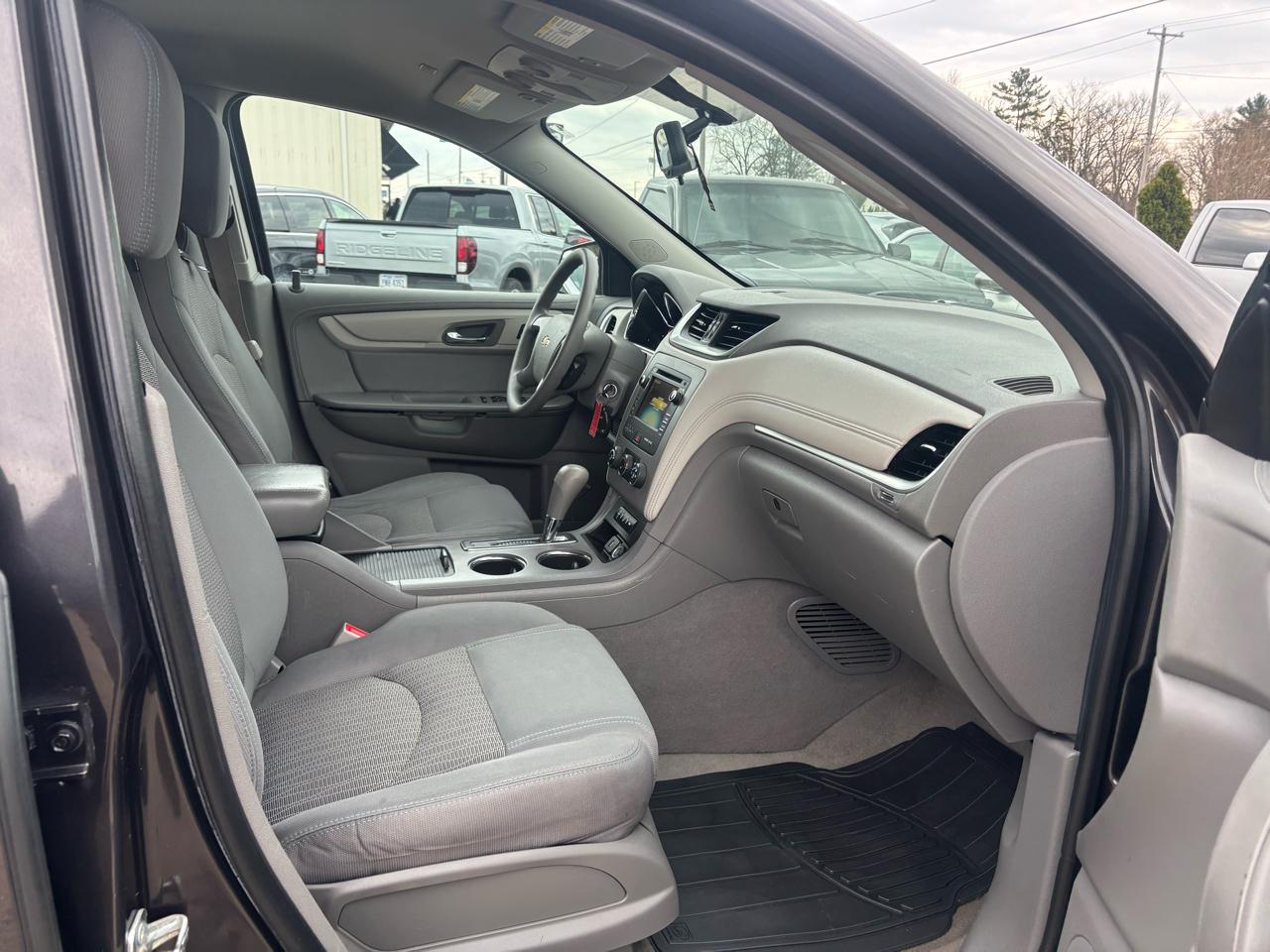 Chevrolet Traverse LS FWD 2016