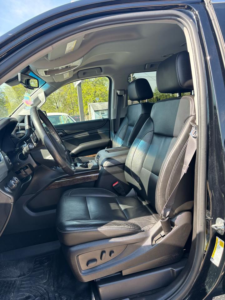 Chevrolet Suburban LT 4WD 2016