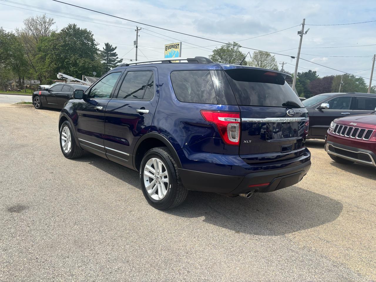 Ford Explorer XLT 4WD 2011