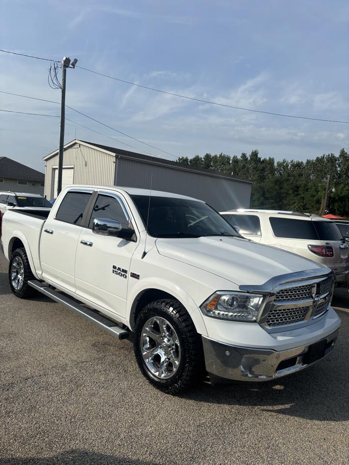 RAM 1500 Laramie Crew Cab SWB 4WD 2017