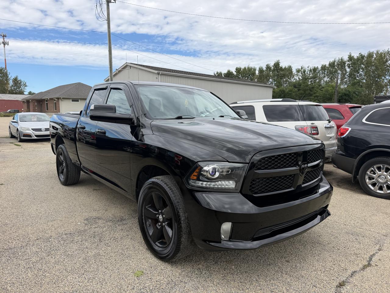 RAM 1500 Tradesman Quad Cab 4WD 2014
