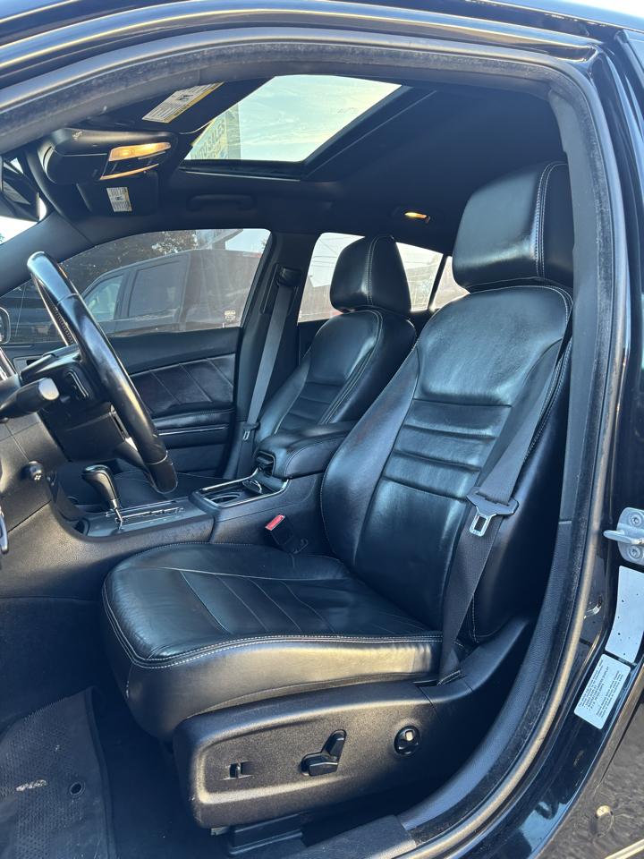 Dodge Charger R/T AWD 2011