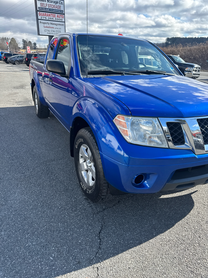 Nissan Frontier  2012