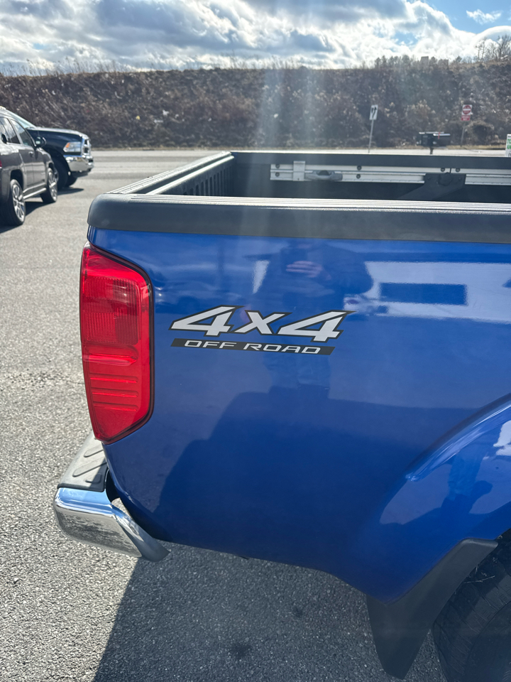 Nissan Frontier  2012