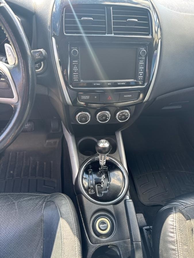 Mitsubishi Outlander Sport  2014