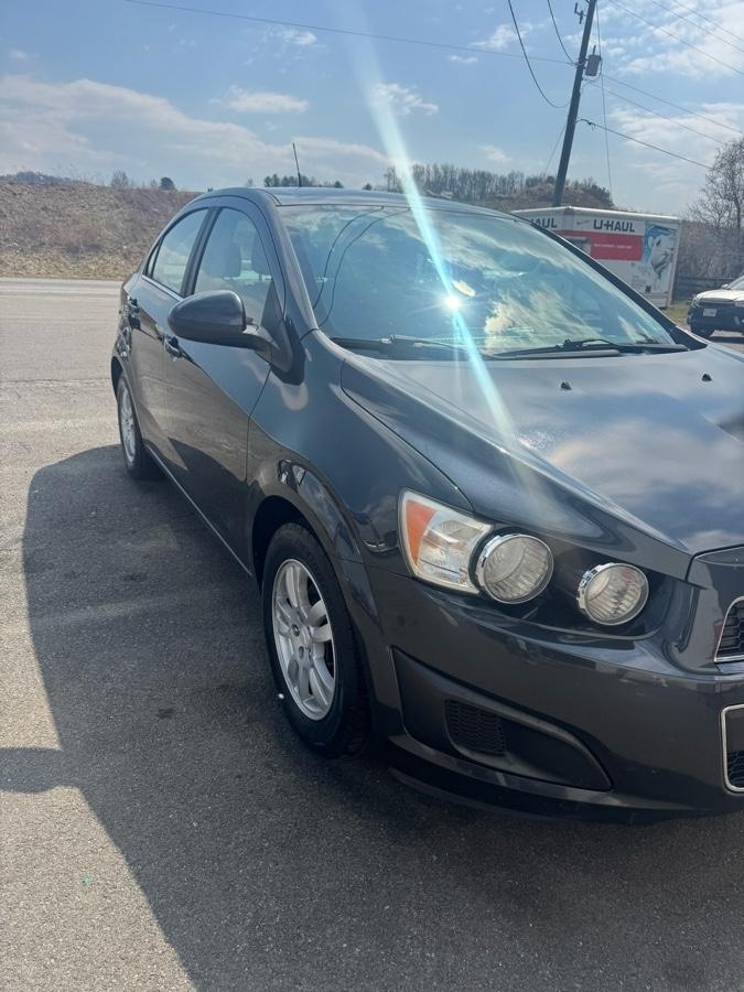 2014 Chevrolet Sonic LT Auto Sedan