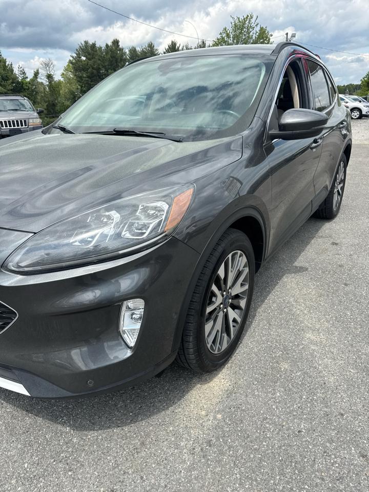 Ford Escape Titanium 4WD 2020