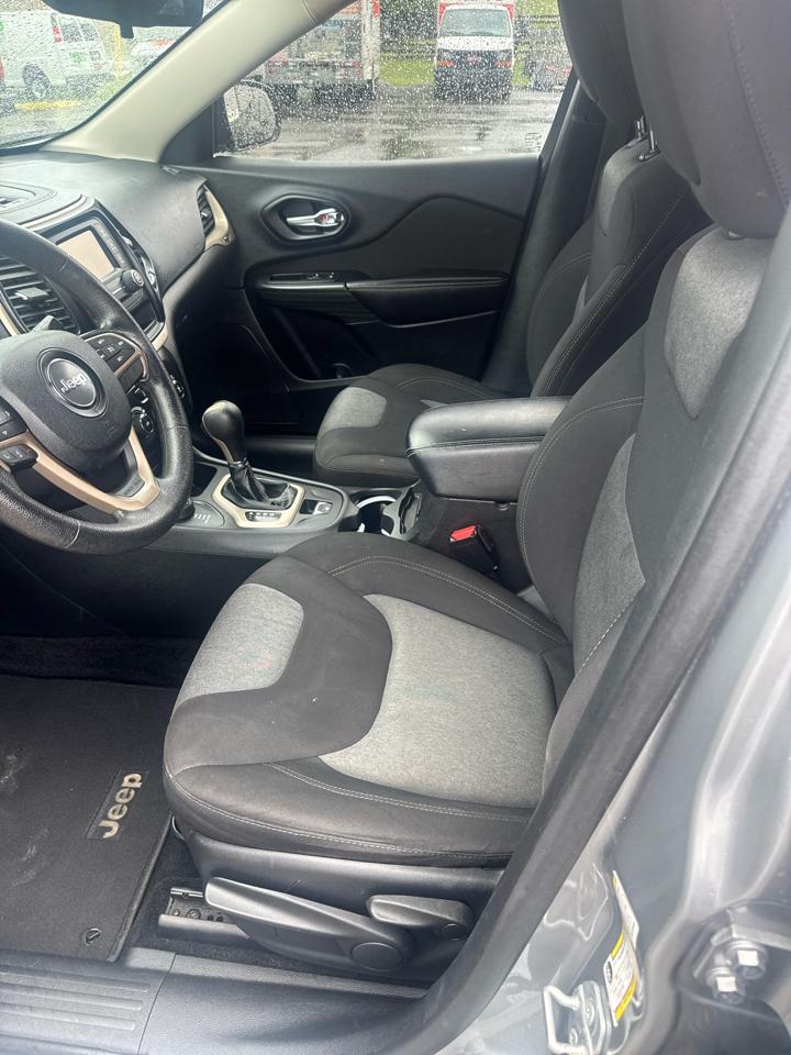 Jeep Cherokee  2016
