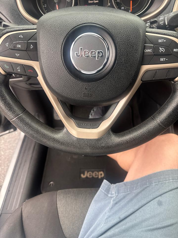 Jeep Cherokee  2016