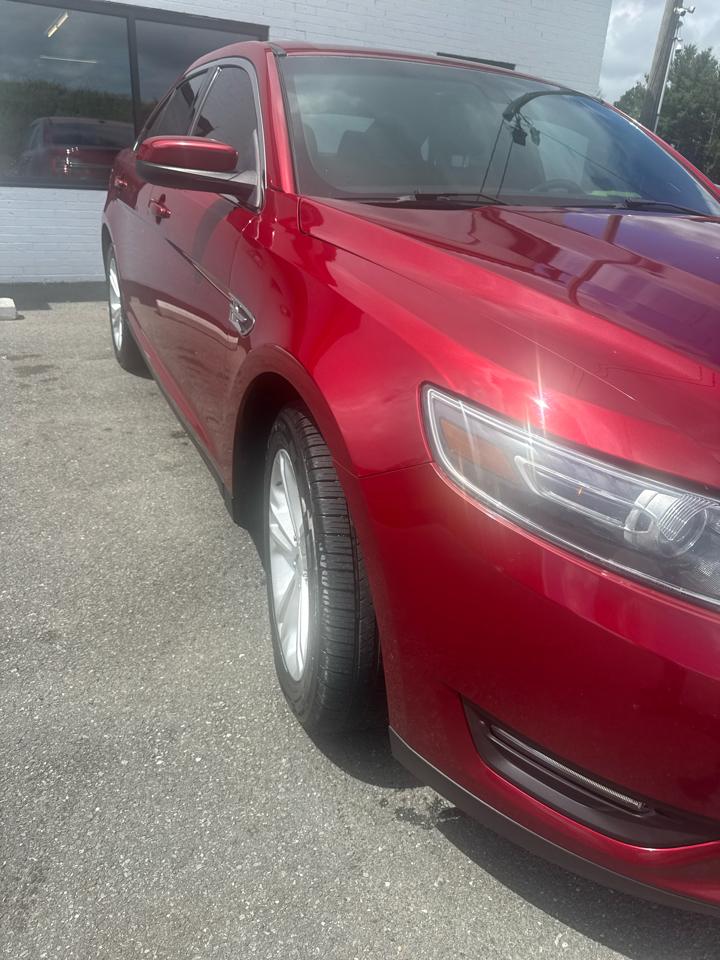 Ford Taurus  2016