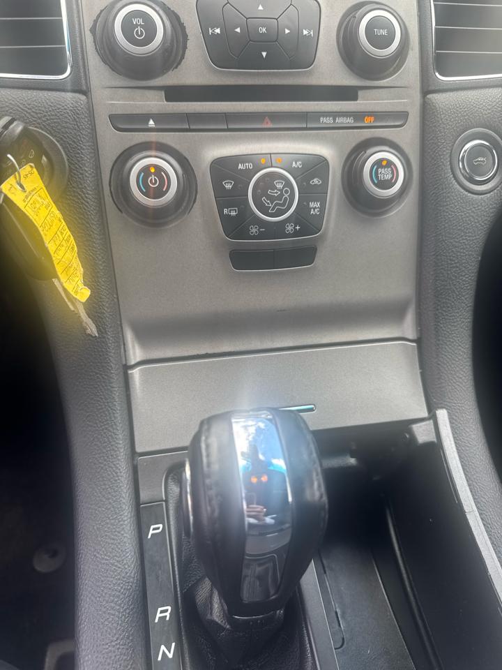 Ford Taurus  2016