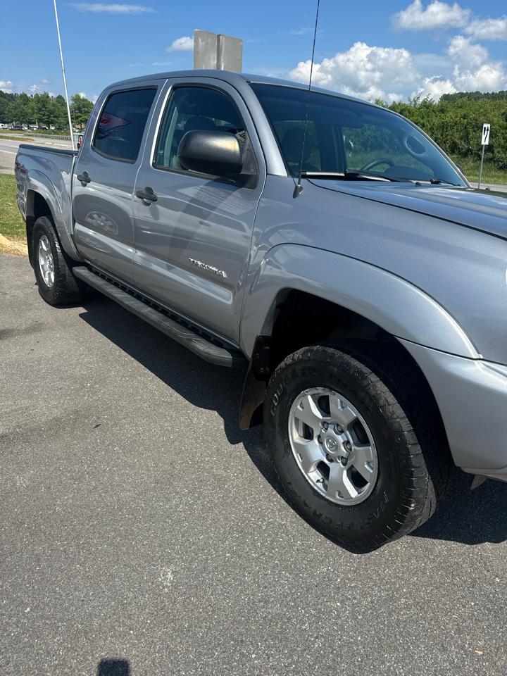 Toyota Tacoma  2014