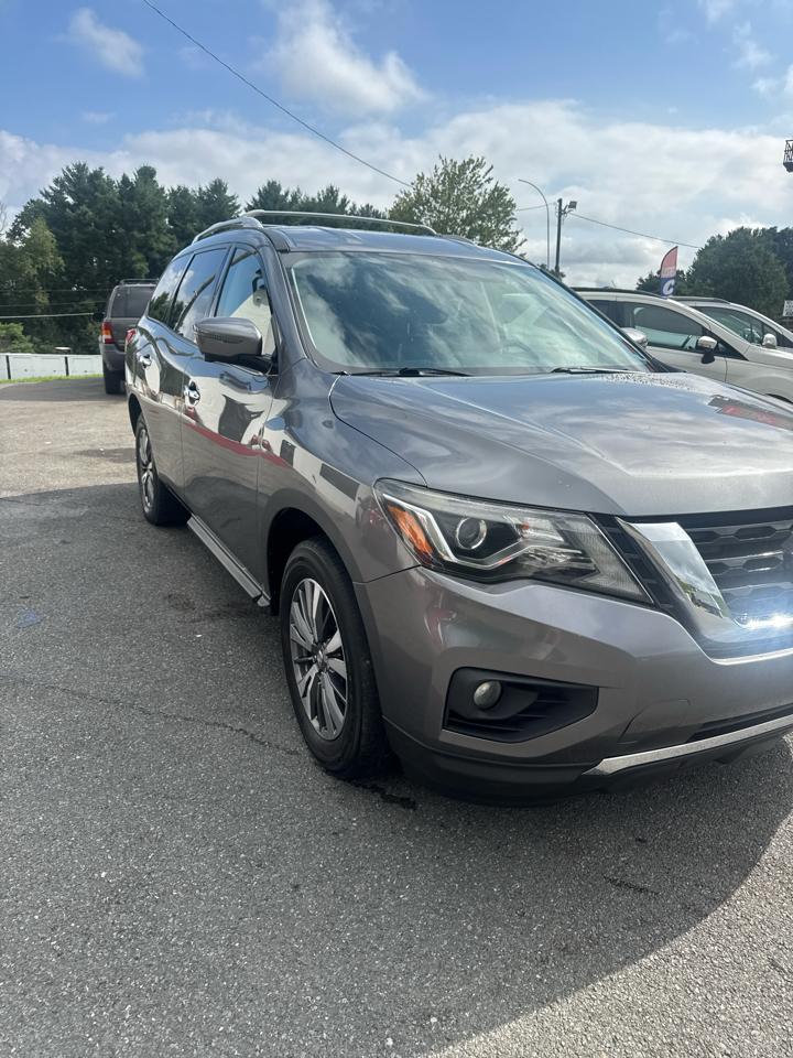 Nissan Pathfinder Platinum 4WD 2018
