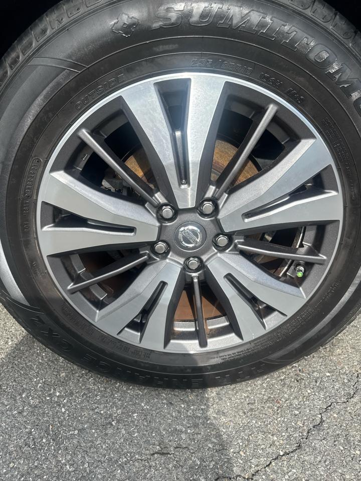 Nissan Pathfinder Platinum 4WD 2018