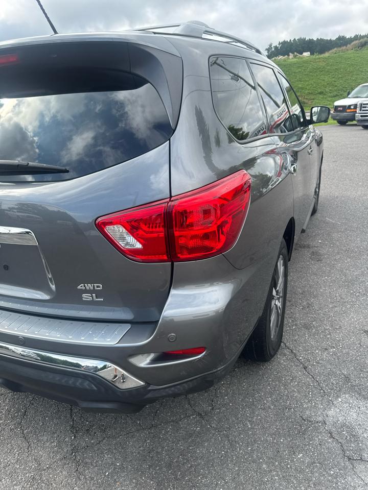 Nissan Pathfinder Platinum 4WD 2018