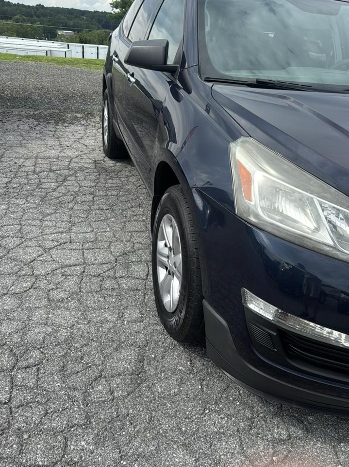 Chevrolet Traverse LS FWD w/PDC 2015