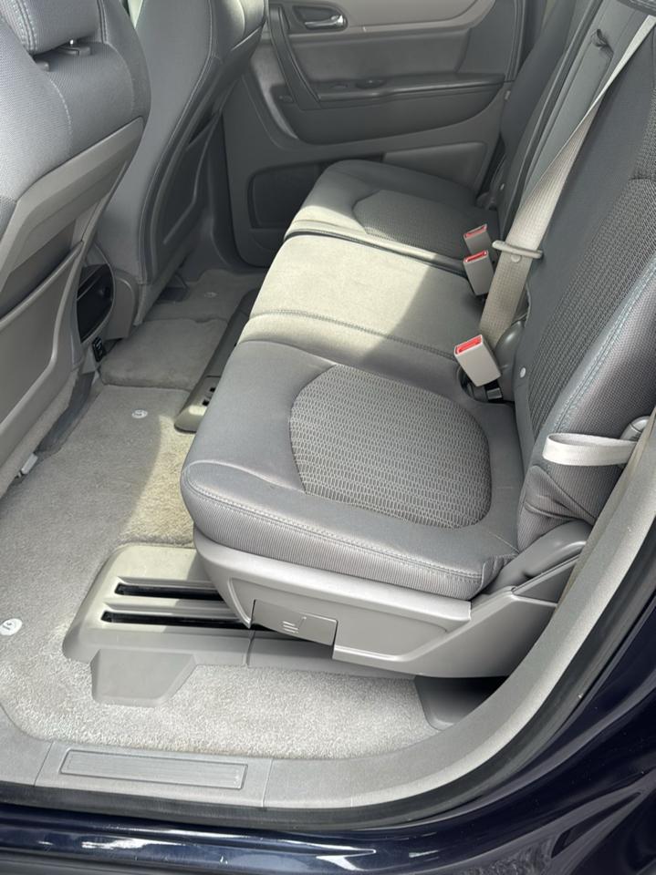 Chevrolet Traverse LS FWD w/PDC 2015