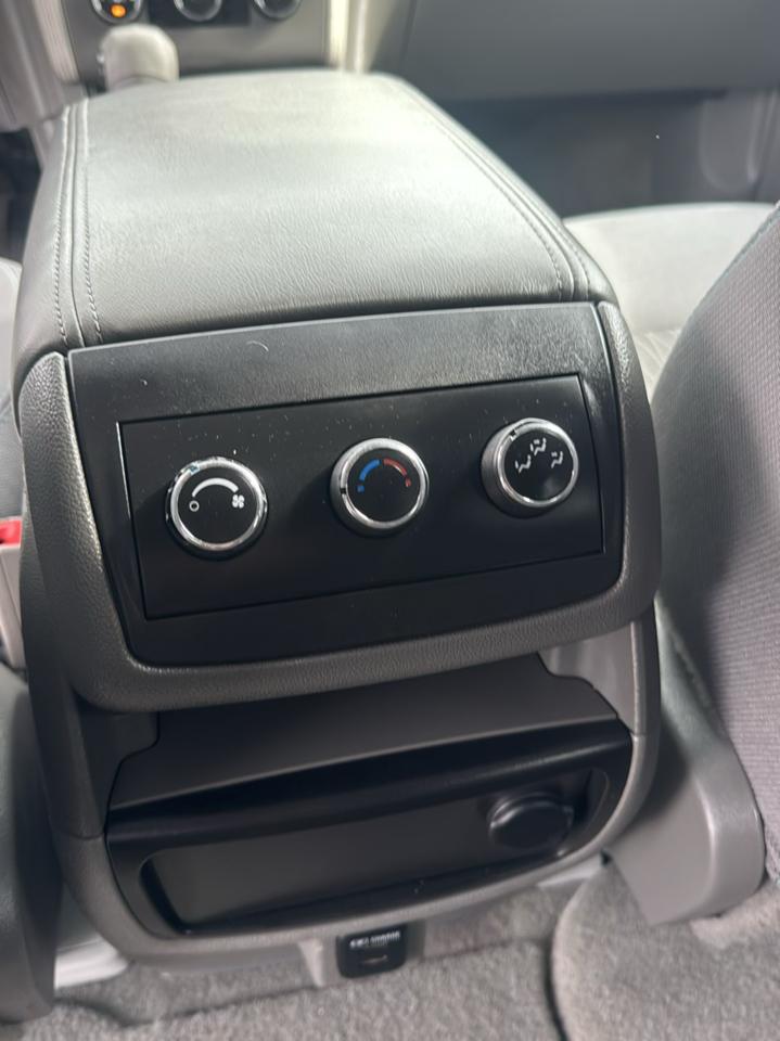 Chevrolet Traverse LS FWD w/PDC 2015