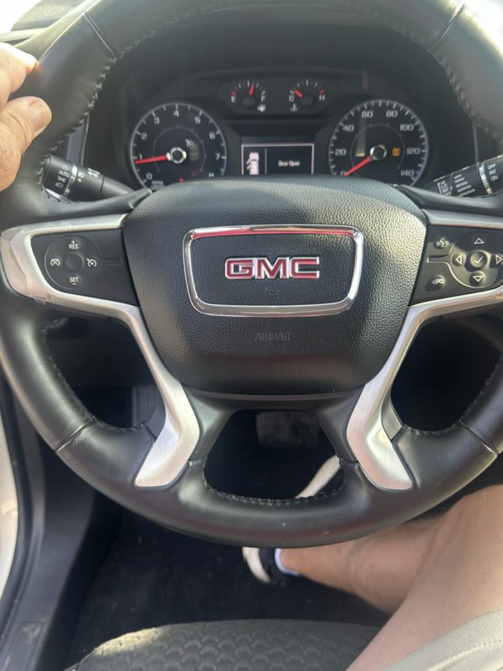 GMC Acadia SLE-2 AWD 2017