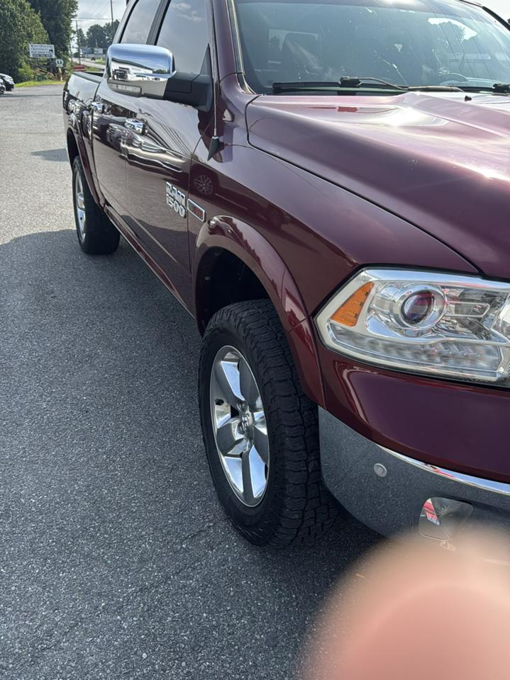RAM 1500 Laramie Crew Cab SWB 4WD 2017