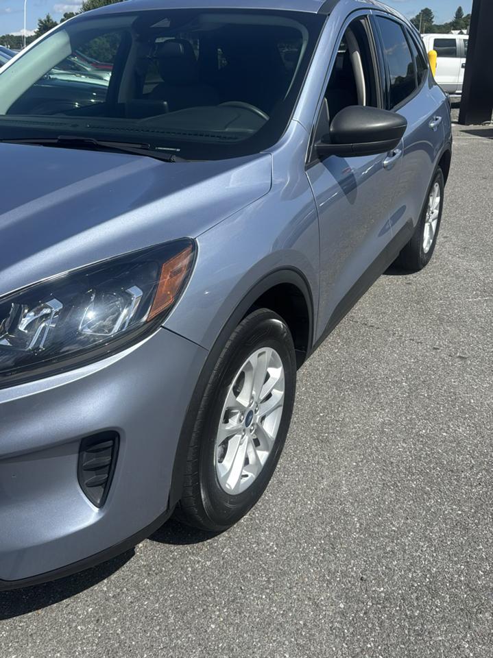 Ford Escape  2022
