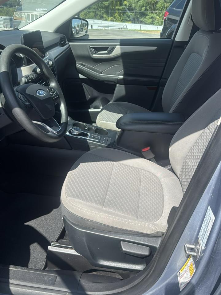 Ford Escape  2022