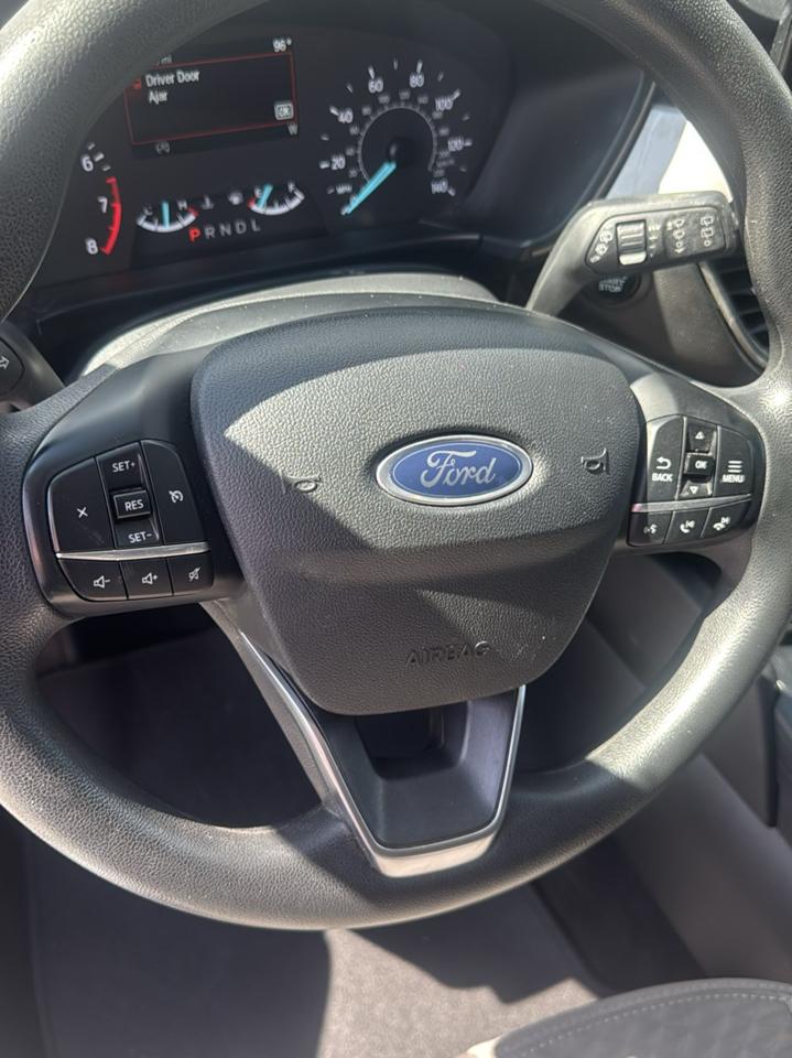 Ford Escape  2022