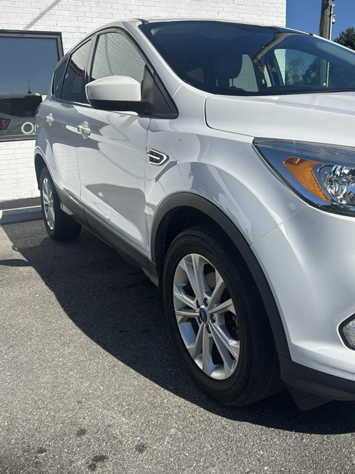 Ford Escape SE FWD 2019