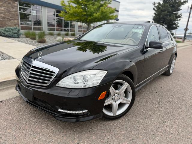 Black 2011 Mercedes-Benz S-Class S 550 Sedan Rear-Wheel Drive 7-Speed Automatic